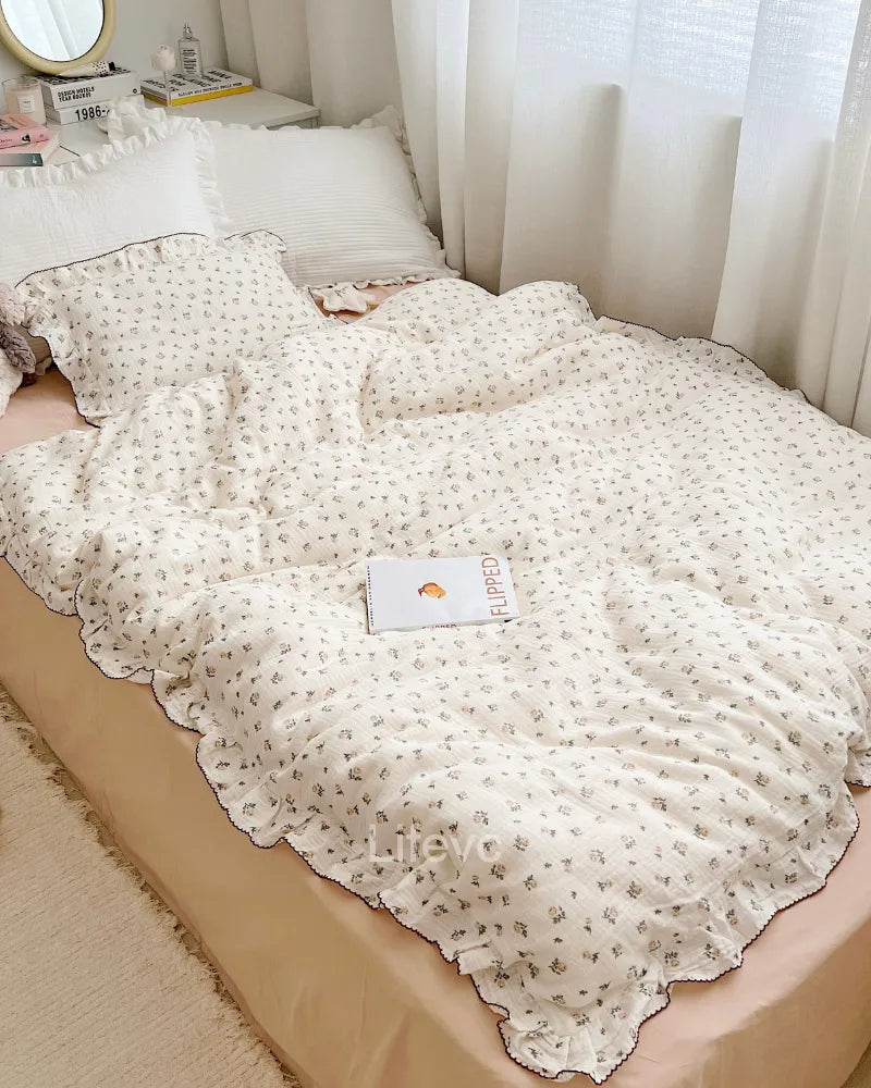 Blooming Rose 100% Cotton Muslin Elegant Ruffled Quilt Baby Quilt