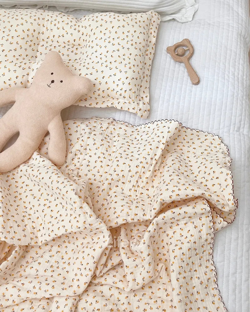 Daisy Dreamscape Durable Beige 100% Cotton Muslin Baby Blanket