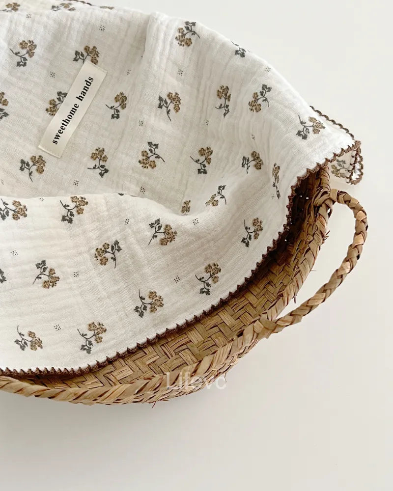 LC Small Flower Baby Security Blanket Crib Quilted Blanket