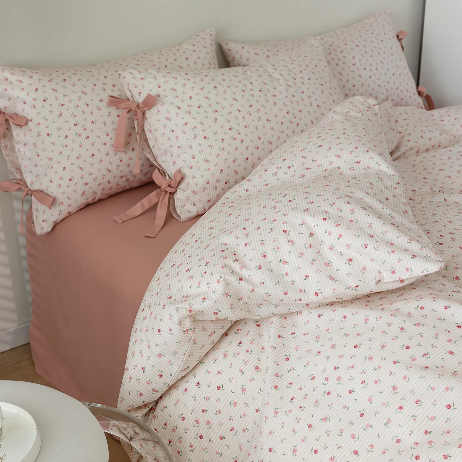 Delicate Blossom Fresh Floral 100% Cotton Bow Tie Duvet Cover Set