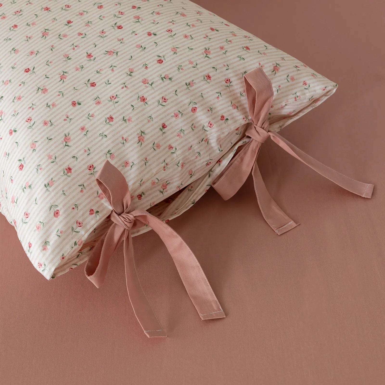 Delicate Blossom Fresh Floral 100% Cotton Bow Tie Duvet Cover Set