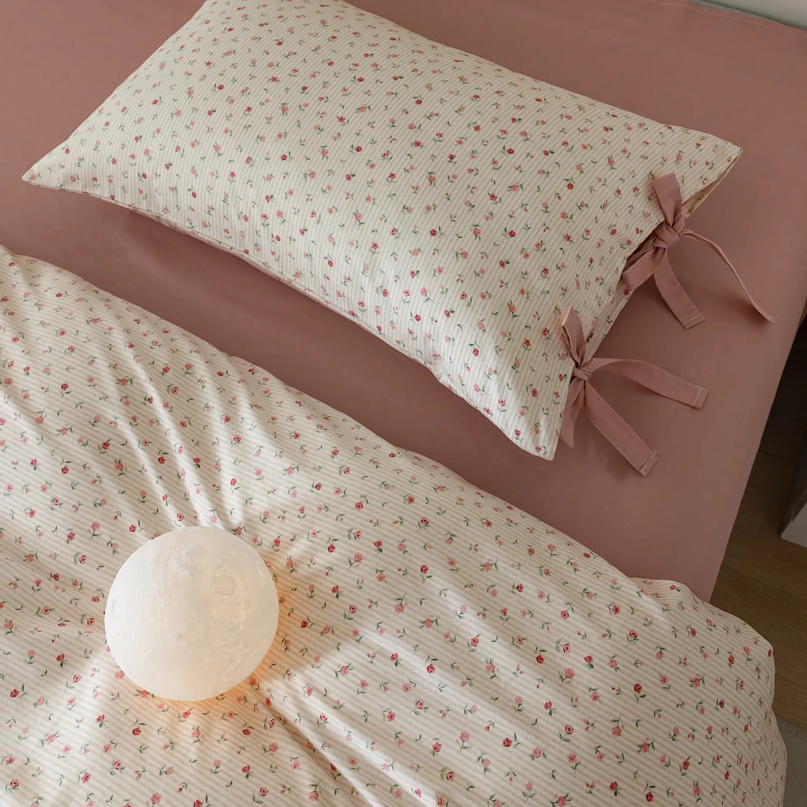 Delicate Blossom Fresh Floral 100% Cotton Bow Tie Duvet Cover Set