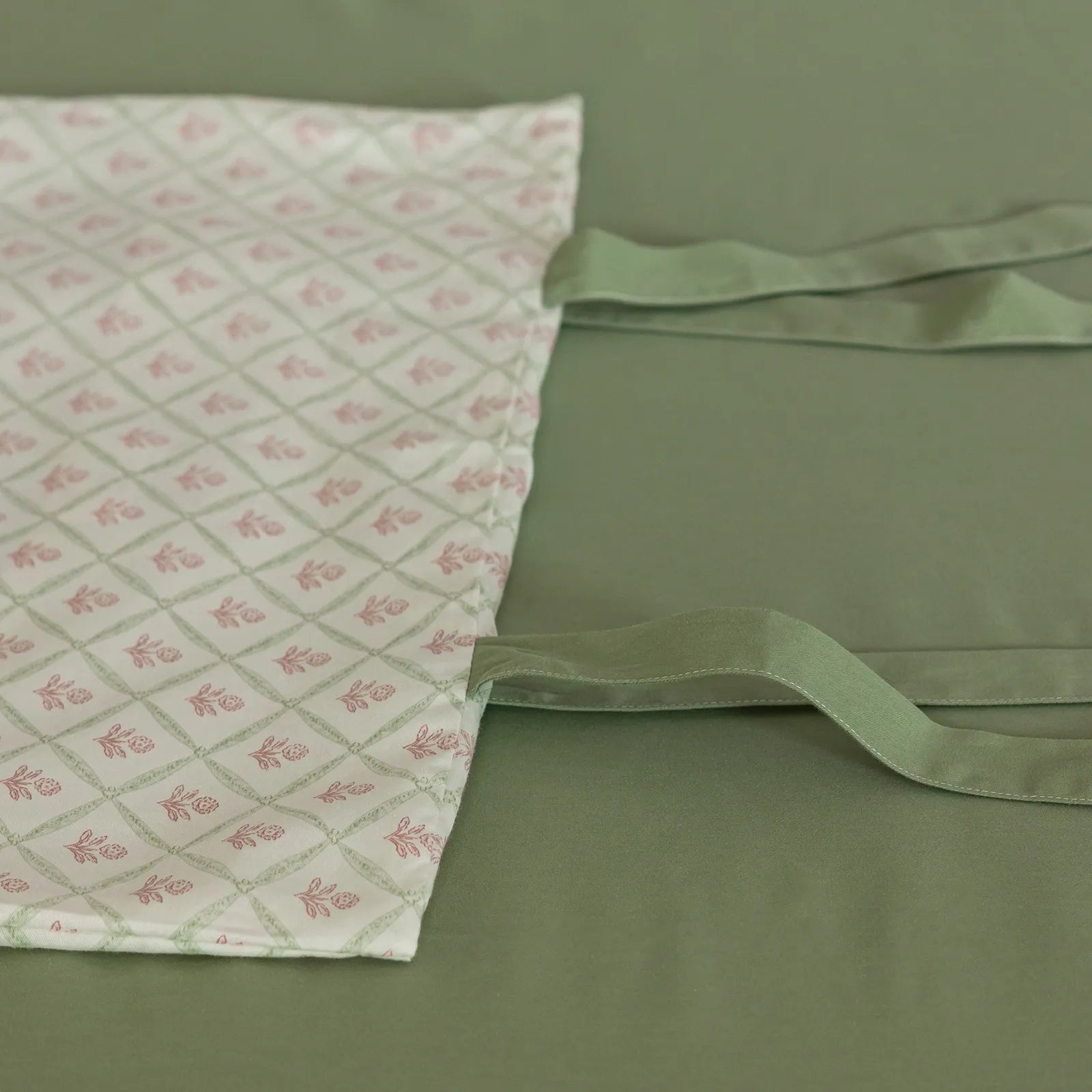 Pastel Geo Floral Soft 100% Cotton Bow Tie Duvet Cover Set