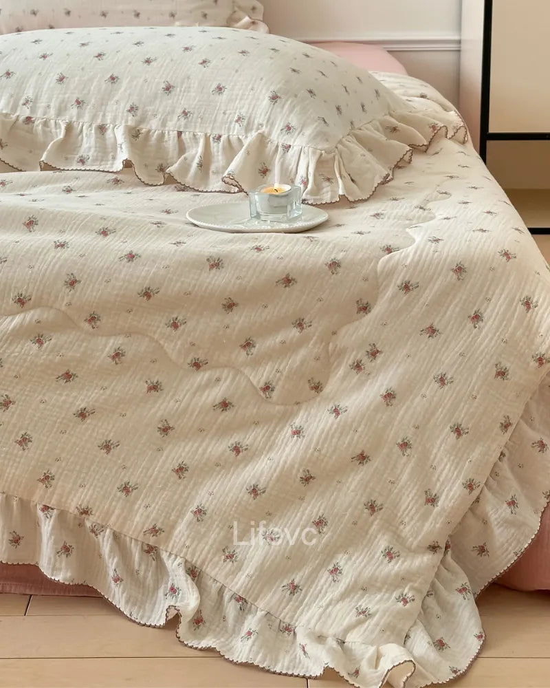 Berry Patch Adorable 100% Cotton Muslin Ruffled Baby Quilt