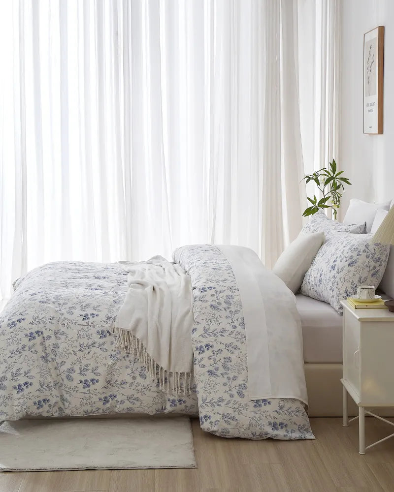 Blue Serenity Floral Design Garden-Inspired Duvet Cover Set