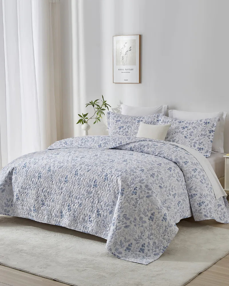 Blue Serenity Soft and Lightweight Floral Quilt Set
