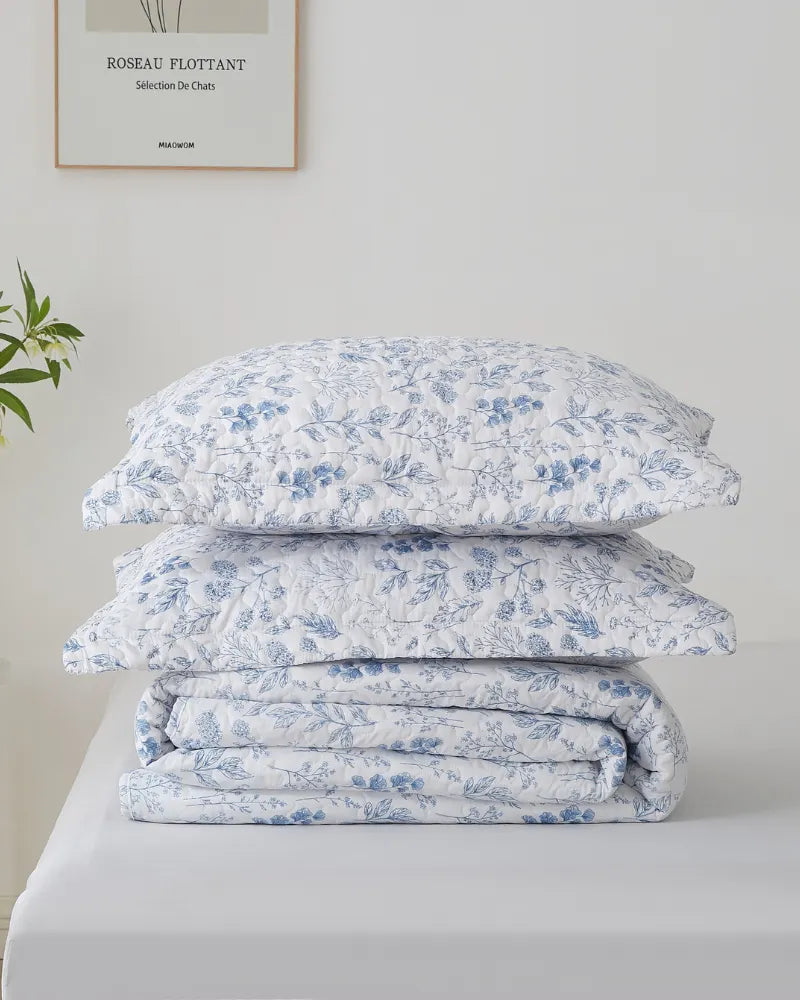 Blue Serenity Soft and Lightweight Floral Quilt Set