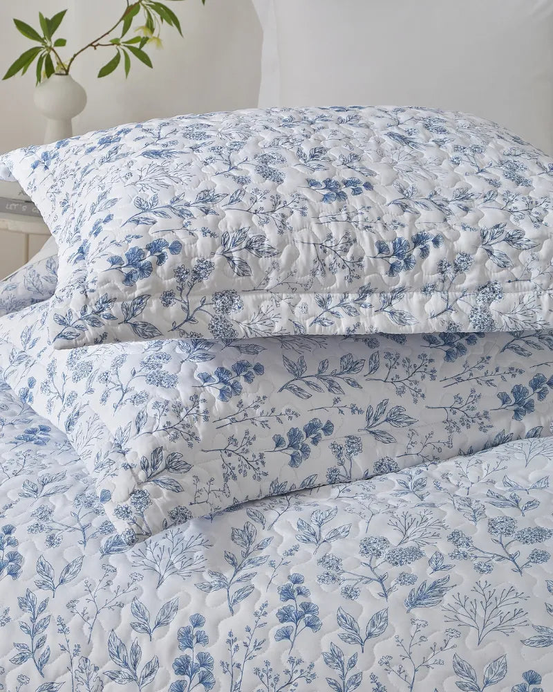 Blue Serenity Soft and Lightweight Floral Quilt Set