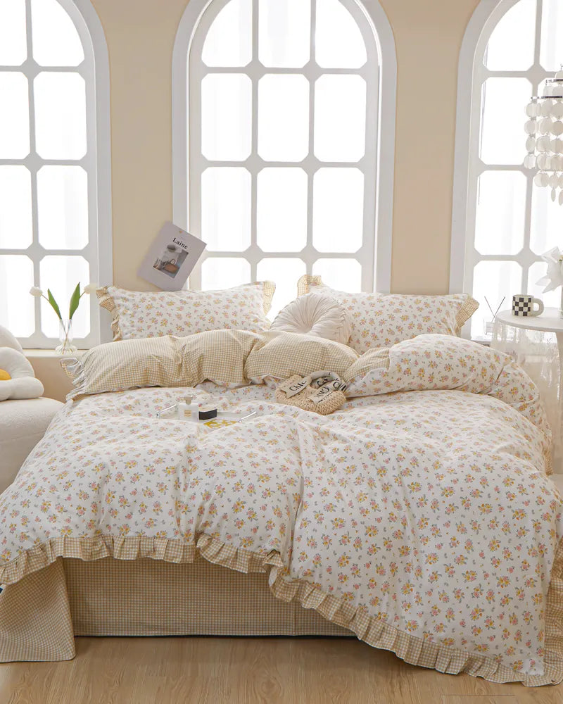 Countryside Grace Sunny Floral 100% Cotton Ruffled Duvet Cover Set