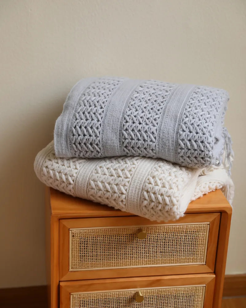 Cozy Weave Ultra Soft Solid Colors Knitted Blanket