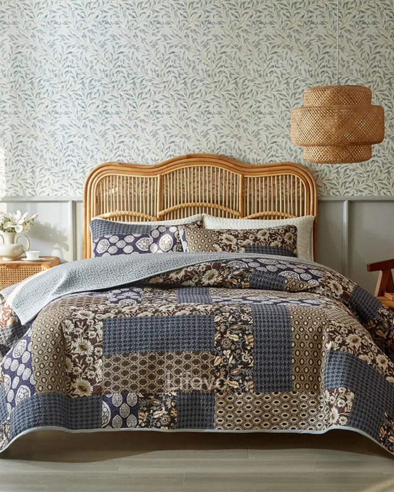 Floral Stripes Garden Style Brown Quilt Set