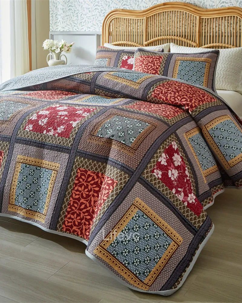Floral Stripes Garden Style Red Quilt Set