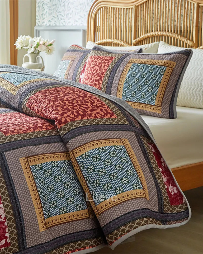 Floral Stripes Garden Style Red Quilt Set
