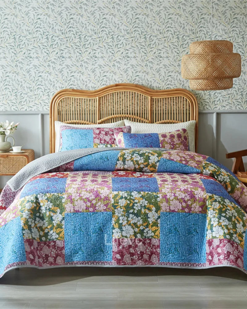 Floral Stripes Garden Style Sky Blue Quilt Set