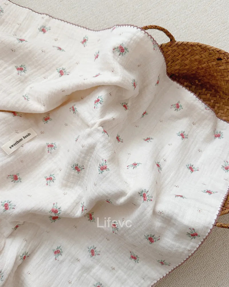 LC Cute Newborn Muslin Cutton Blanket Breathable Crib Quilt