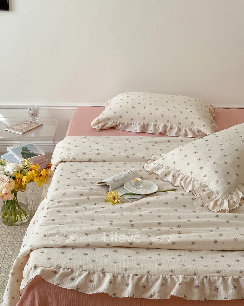 LC Fruit Baby Quilt With Ruffles Vintage Floral Quilts For Kids