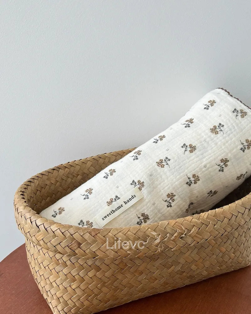 LC Small Flower Baby Security Blanket Crib Quilted Blanket