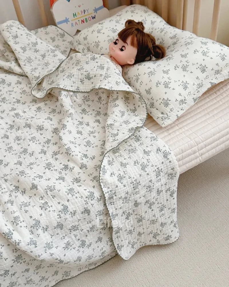 Lightweight Flower Bud 100% Cotton Muslin 4 Layers Cute Baby Blanket