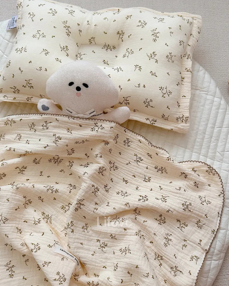 Olive Leaf Durable 4 Layers 100% Cotton Muslin Baby Blanket