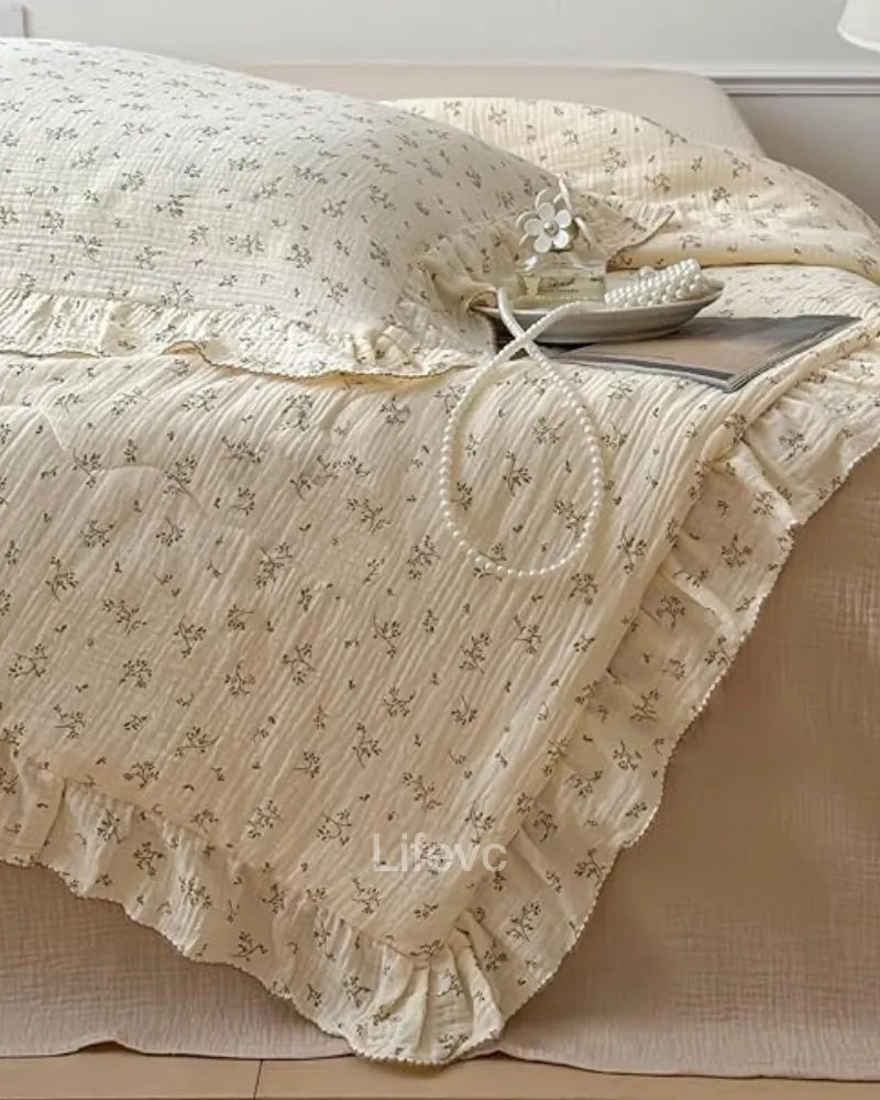 Olive Leaf Ultra Soft 100% Cotton Muslin Ruffled Quilt with Olive Pattern Baby Quilt