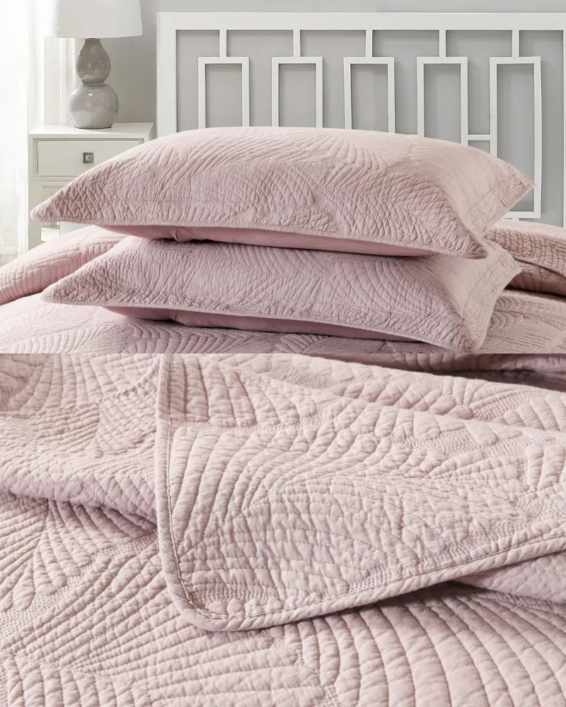 Serene Palm Lightweight 100% Cotton Pink Quilt Set