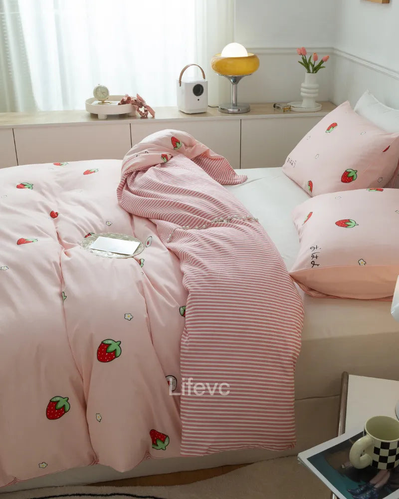Sweet Snuggles Cute Strawberry 100% Cotton Duvet Cover Set