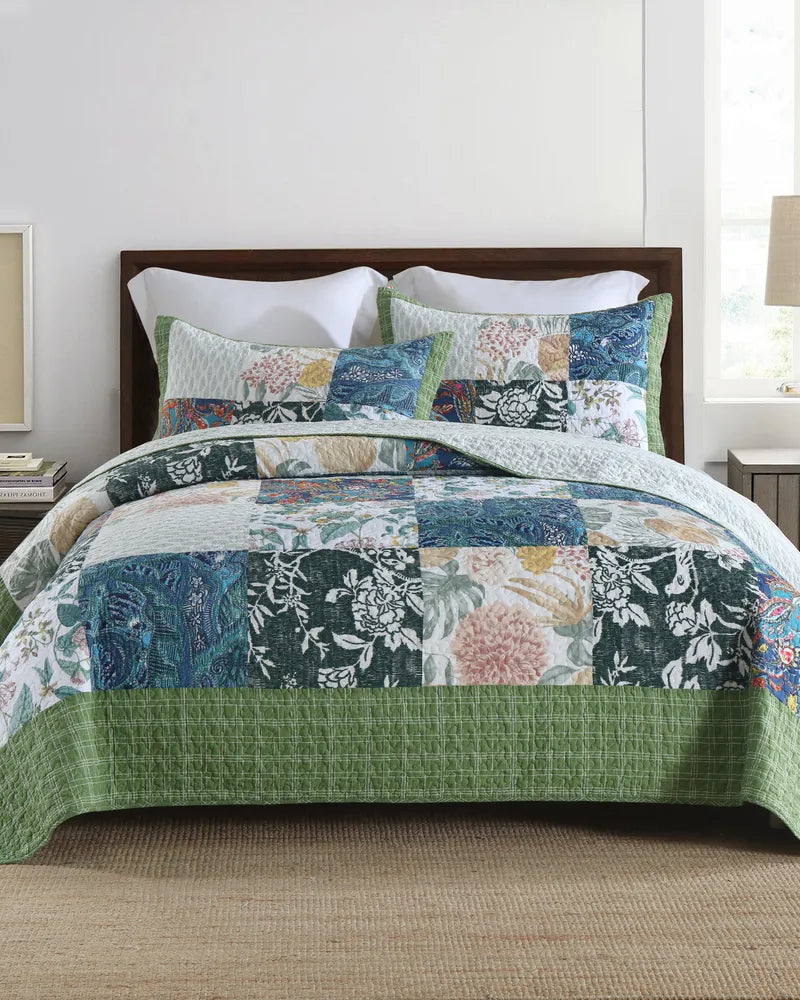 Sylvan Serenity Comfortable 100% Cotton Floral Patchwork Quilt Set