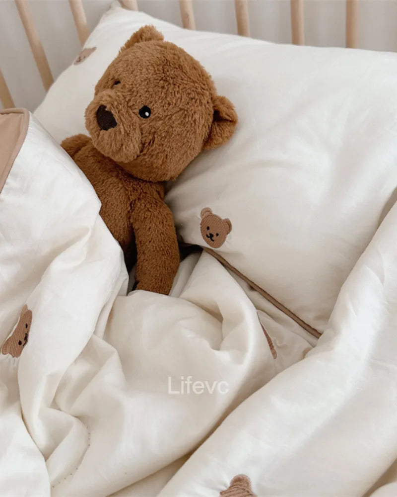 Teddy Bear Breathable 100% Washed Muslin Quilt with Piped Edges Baby Quilt